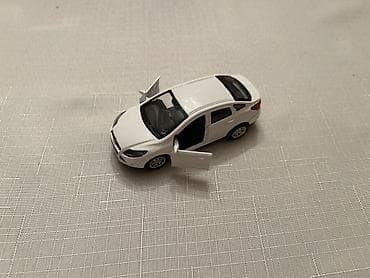 Oyuncaqlar: Ağ rəngli metal oyuncaq avtomobil modeli - Korpus: tökmə metal — 3