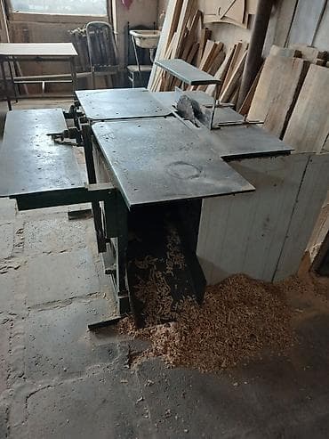 qara düyü: Dülgər sexi üçün ağac emalı avadanlıqları paketi Tərkib: - Universal — 1