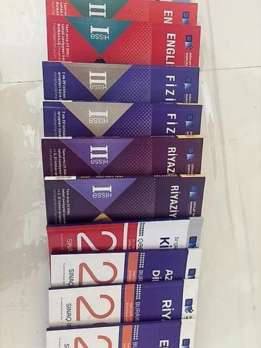Kitablar və jurnallar: Məhsul: Abituriyent “Test Toplusu” kitabları dəsti. Şəkildə görülən — 1
