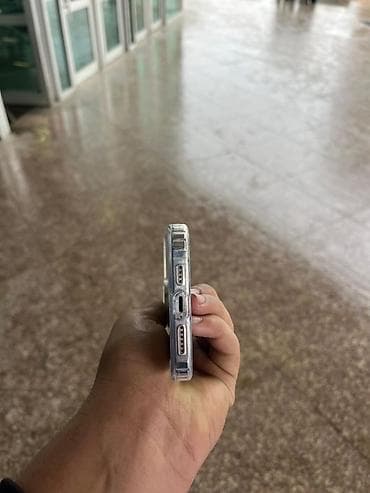 şəffaf kabro: Şəffaf MagSafe uyumlu telefon qabı - Model uyğunluğu: iPhone 12 — 3