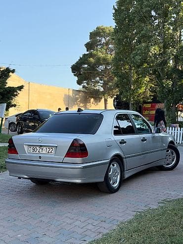 vaz 21 02: Mercedes-Benz C-Class: 1.8 l | 2000 il Sedan — 7