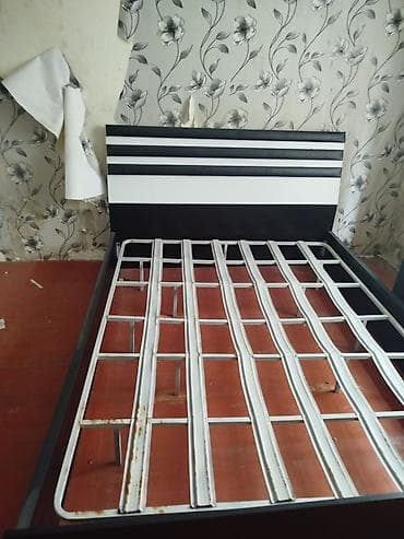 tek carpayı: Yataq otağı mebel dəsti.qiymetde razılıq olunacaq.çarpayının döşəyi — 3