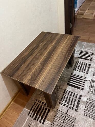 Jurnal masası, Açılmayan, Laminat, Dördbucaq masa