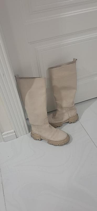 90 manata alinib az geyilib. Bej rəngli uzun çəkmələr - Stil: dizə