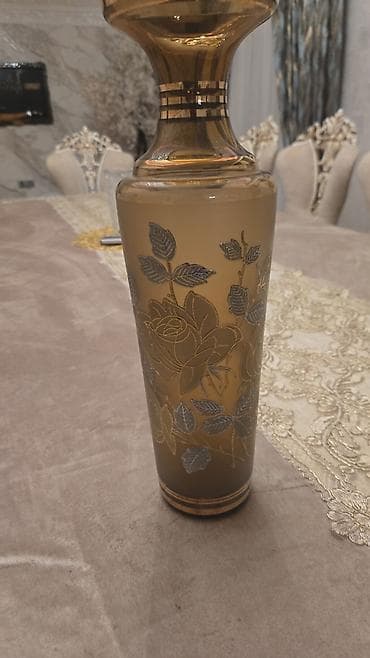 ev aboyları: Bir vaza, Bogem şüşəsi — 2