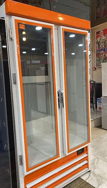 Soyuducu Paltaryuyan televizor vitrinlerin satış mərkəzi: İkitərəfli şüşə qapılı kommersiya soyuducusu - Tip: Vitrin tipli