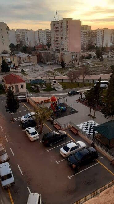 günəşli ev: Bakı, 5 otaqlı, Köhnə tikili, 95 kv. m — 22