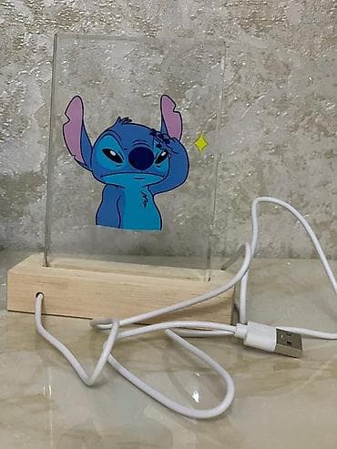Şamdanlar: Akrilik LED dekor lampası – Stitch fiqurlu - Dizayn: Şəffaf akril — 3