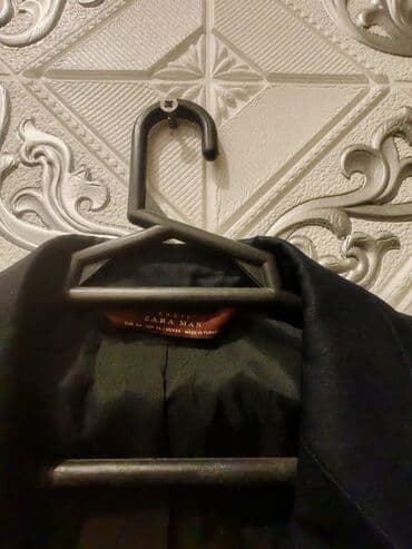 göy rəngli kişi cemperləri: Kişi kostyumu ● 46 razmer ● Tund goy reng ● 28 may metro çixisina — 2