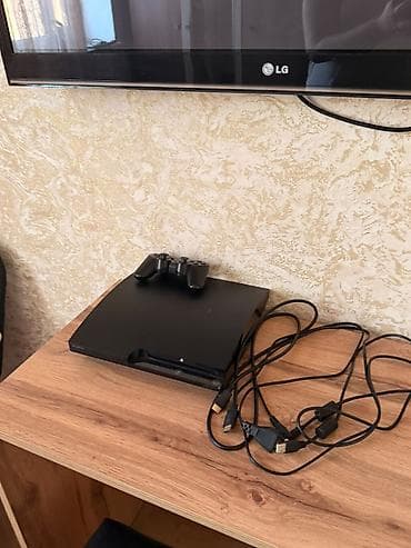 Техника и электроника: PlayStation 3 Slim oyun konsolu Paket məzmunu: - PS3 Slim konsolu — 1