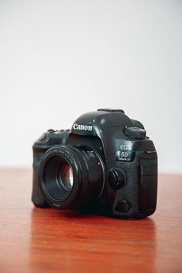 canon mark 3: Canon 5D Mark IV satılır. Aparat ideal vəziyyətdədir, çox az istifadə — 9