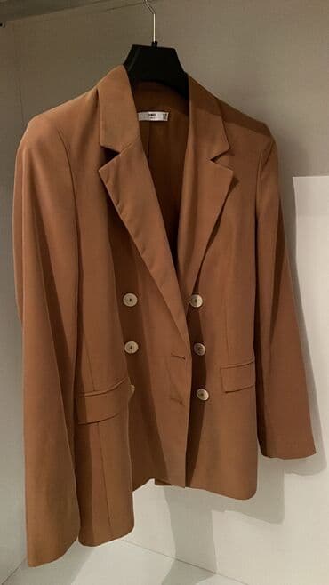 Mango kostyum yenidir lalafo.az -da Mango kostyum yenidir