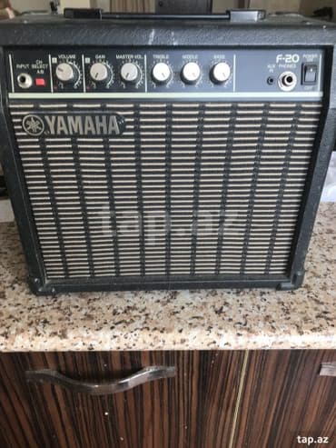 mikrafon sm 58: Gitara ucun Kombik Aliram !!!. 60-80 azn e . Fantastik qiymet — 4