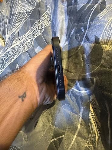 IPhone 15, 256 GB, Jet Black, Zəmanət, Kredit, Qırıq — 3