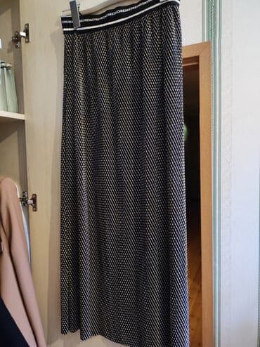 Dizden biraz aşağı modeldi. Xoncama alınmışdi 60 manata. Hec lalafo.az -da Dizden biraz aşağı modeldi. Xoncama alınmışdi 60 manata. Hec