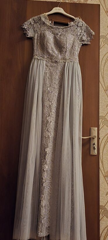 Ziyafət donu, Maksi, S