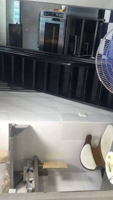 hazır biznes restoran: Sahil metrosuna yaxın 66 kv.m sahəsi olan, yol kənarı 2otağlı bütün — 3