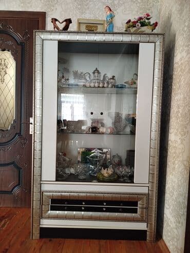 şuşə guzgu: İşlənmiş, Güzgülü, Belarusiya — 1