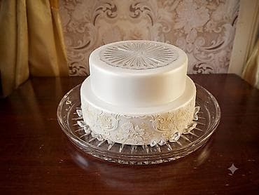 Tort və şiriniyyat qabı, Xrustal