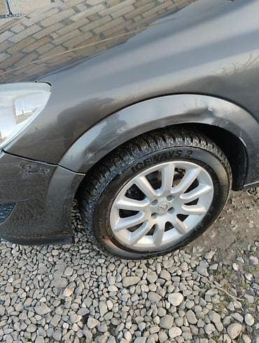 yumz 6: Opel Astra GTC: 1.4 l | Hetçbek — 8