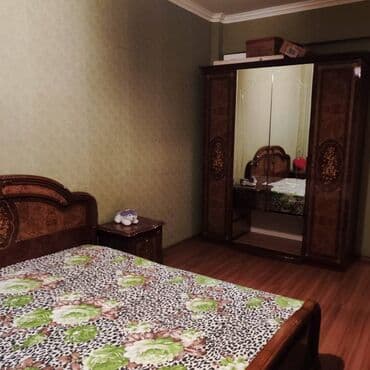 masazır kiraye evler: Bayilda jurnalistərin binasinda 16 mertebeli binanın 9-u mərtəbəsində — 18