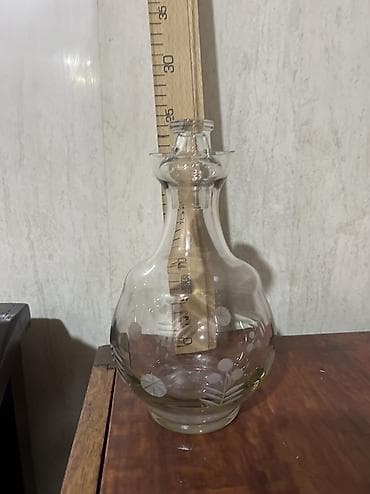 Оборудование для производства: Ətiriyyat mağazaları üçün qrafin . 2ədəd . Balaca deyil . Parlaq şüşə — 2