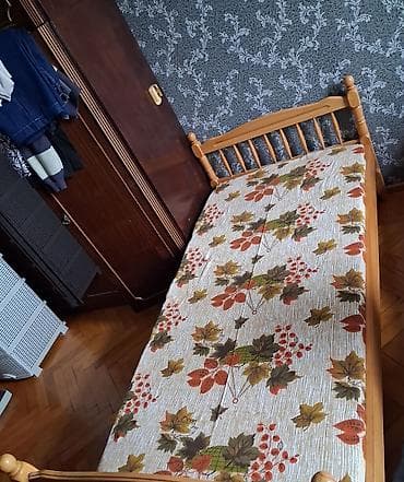 Təknəfərlik çarpayı, Bazasız, Matras ilə, Siyirməsiz