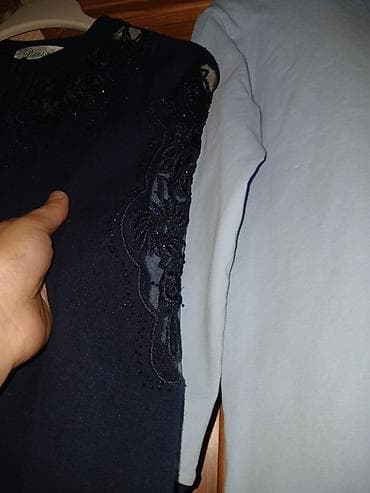Qız uşağı üçün məktəb dəsti Tərkib: - Tünd göy kardiqan – ön hissədə — 4