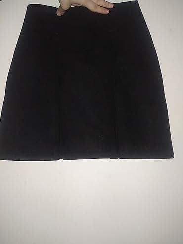 -Qara qısa şort yubka -ölçü- S - Model: Klassik düz kəsim, yüksək