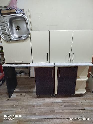 Metbex mebeli satilir 210azn.Olcu 2 metr uzerinde moyka verilir.asagi