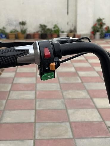 byd kreditle satisi: Elektrik skuter – fat-təkərli, iki oturacaqlı şəhər modeli — 2
