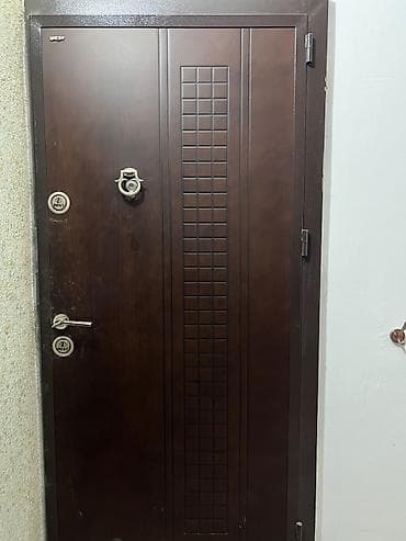 Mənzil üçün İşlənmiş Giriş qapısı 90x205 sm Glazok ilə, Zəmanətsiz, Ünvandan götürmə