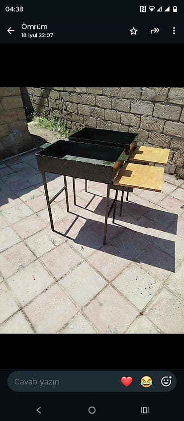 Барбекю: Mangal dəsti – metal gövdəli, ayaqlı, yanlarında taxta iş masası olan — 2