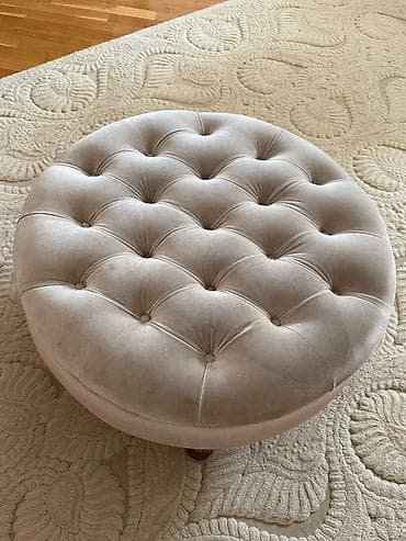 komod satilir: Qonaq otağı üçün, Açılmayan, Dördbucaq masa, 6 stul — 6