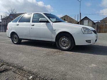 aksesuar avto: Lada Priora hatchback – ağ rəng, kondisionerli. Xüsusiyyətlər və — 7