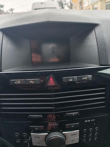 panarama 211: Opel Astra: 1.8 l | 2008 il 387000 km Sedan — 5