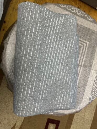 promedic pulse oximeter: Boyun hissəsini dəstəkləyən anatomik kəsimli ortopedik yastıqlar. 1 — 2