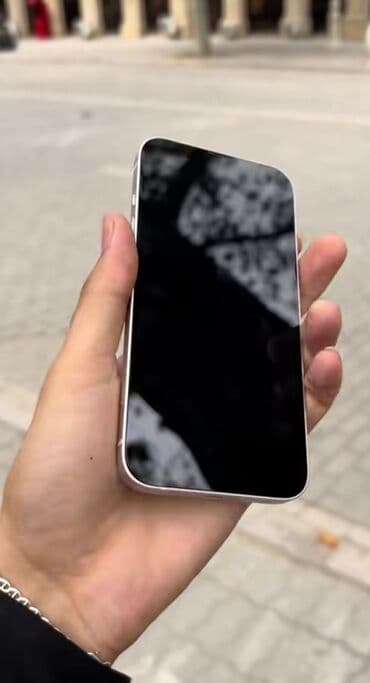 Məhsul: Smartfon - Korpus: düz kənarlı dizayn, parlaq metal çərçivə lalafo.az -da Məhsul: Smartfon - Korpus: düz kənarlı dizayn, parlaq metal çərçivə