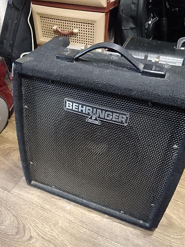 elektron gitara per page 40: Behringer Ultratone K450FX – 45W PA/klaviatura gücləndiricisi - Güc — 1