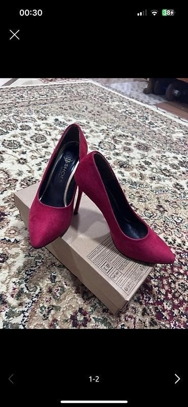 Аксессуары: Qadın klassik tufli – dərin tünd çəhrayı (mərcan/şərab) rəngdə, incə — 2