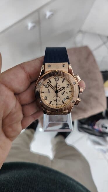 el fecr saat: Yeni, Qol saatı, Hublot, rəng - Qızılı — 9