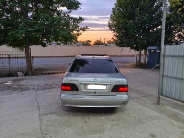 w210 kompressor: Mercedes-Benz E 220: 2.2 l | 2002 il Sedan — 7