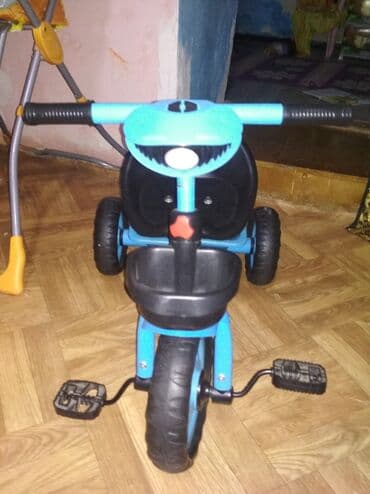детские трехколесные велосипеды вest trike: Uşaq üçtəkərli velosipedi – mavi rəng Xüsusiyyətlər: - Üçtəkərli — 2