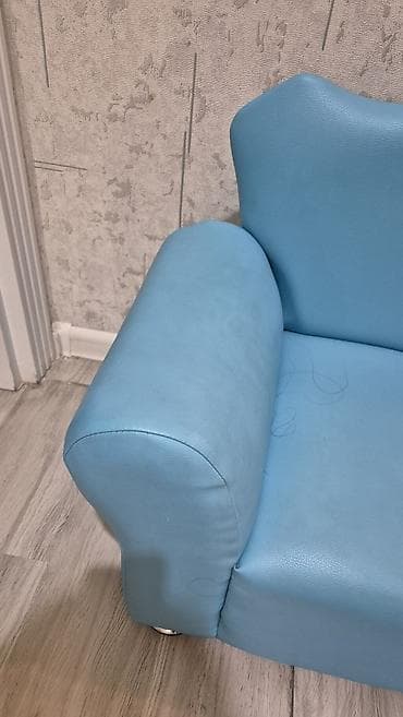 Usaq üçün divan.cirigi söküyü yoxdur.normal veziyyetdedir — 3