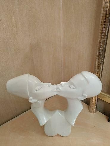 bakida hava saatliq: Figur — 1