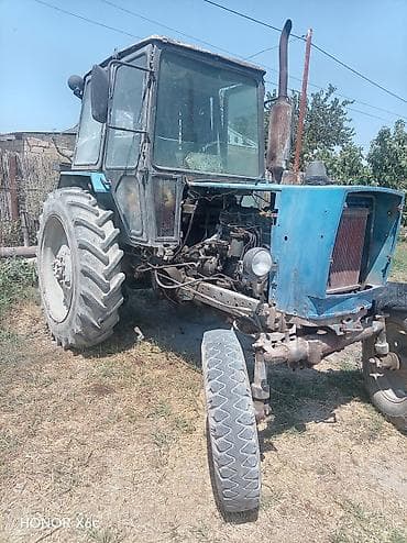 lovol 504 b: Belarus MTZ-80 traktor - Kabinalı, dizel mühərrikli MTZ-80 - Öndən — 9