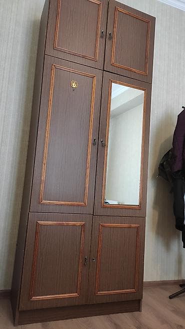 ikinci el dolap: 6 qapı, Güzgülü, Qəhvəyi, Digər material, Açılan, Düz dolab — 1
