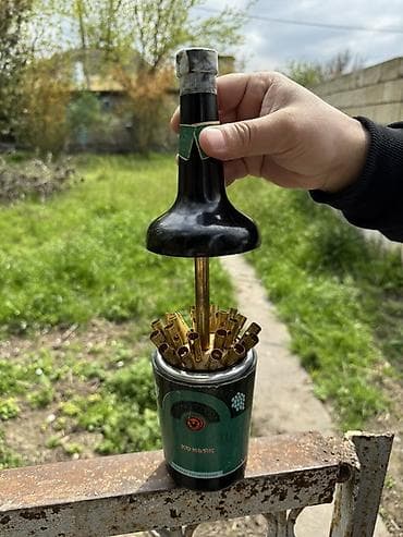 nicala iran peci: Klassik “Armenia” konyaq şüşəsi formasında dekorativ stolüstü siqaret — 2