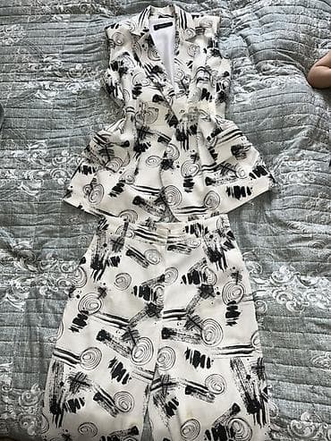 ev ucun destler: Qadın dəsti – nümunəli jilet/blazer + şalvar - Rəng: ağ fon üzərində — 3