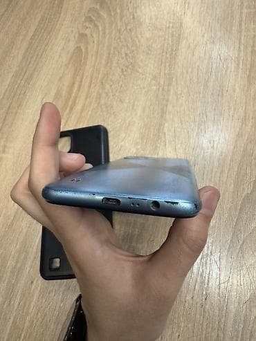 micro qulaq: Realme C21, 2 GB, rəng - Mavi, Barmaq izi — 4